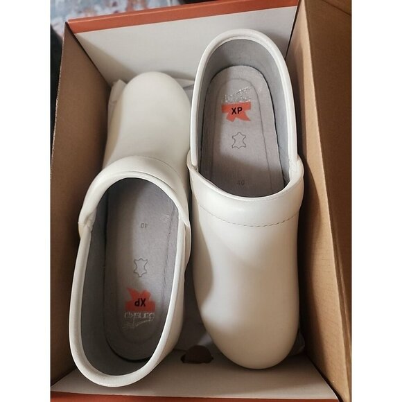Dansko PRO White clog, EU: 40, US: 9.5-10 NIB New Nurse Excellent Comfortable - Picture 3 of 5